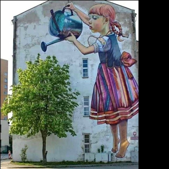 Meet your Posher - Picture 5 of 5